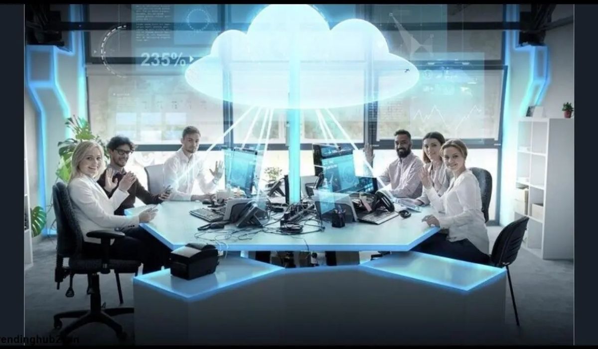 Crew CloudySocial com