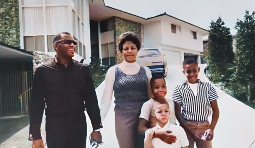 Della Beatrice Howard Robinson