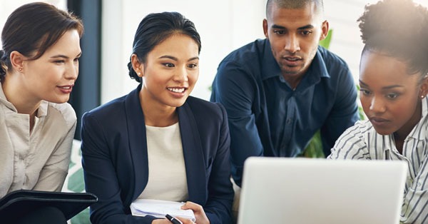 A Complete Guide for Professionals Seeking Work Opportunities in the Middle East