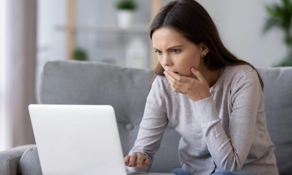 32.32 2.32-4.84-4.84 65-97