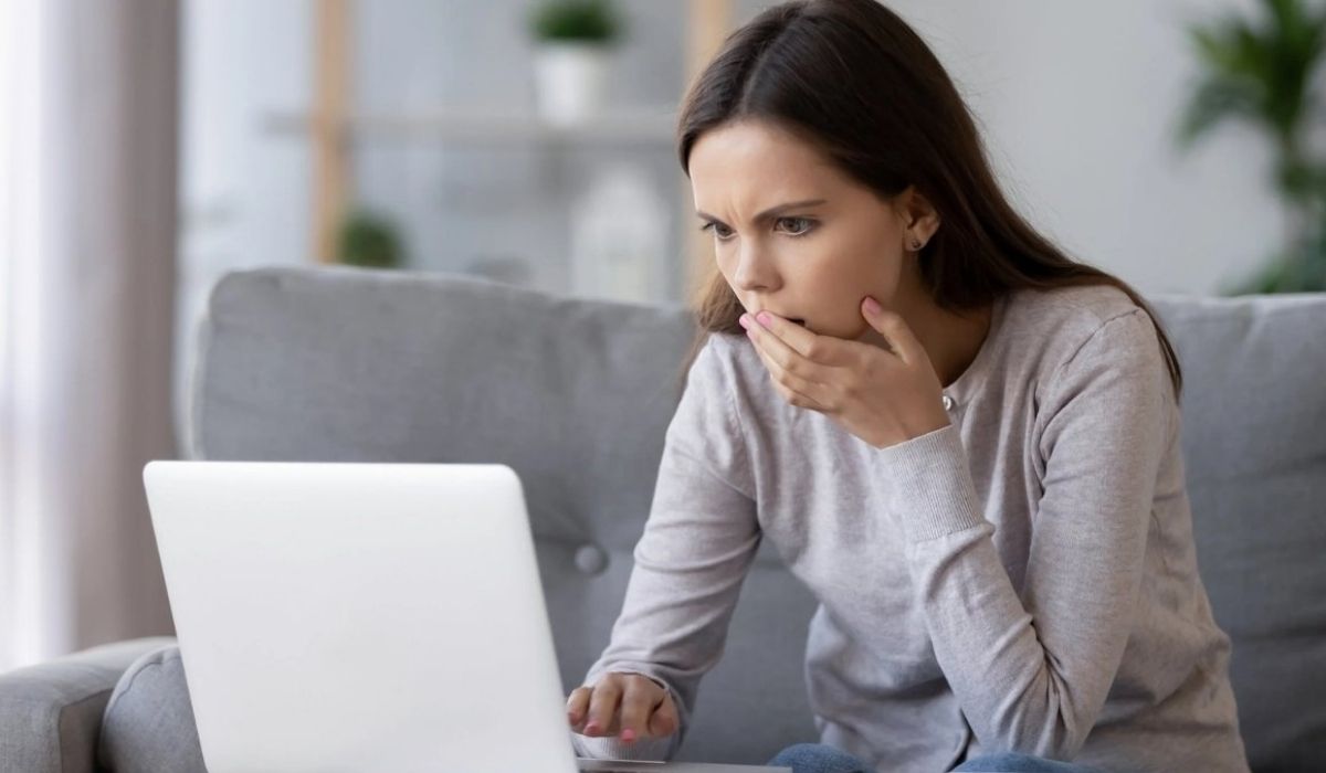 32.32 2.32-4.84-4.84 65-97