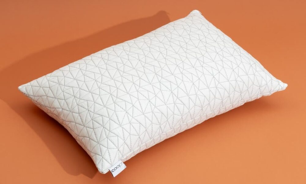 Best Custom Pillow Makers of 2026 Easy Editors for Personalized Throw Pillows