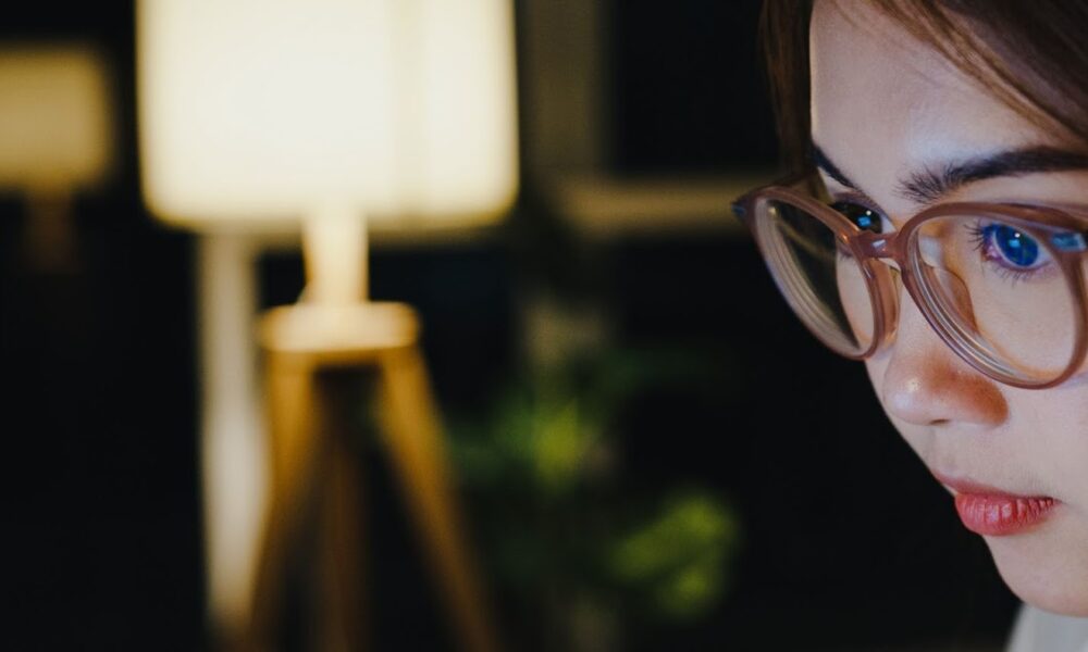 How Modern Eye Technology Corrects Astigmatism and Presbyopia at the Same Time