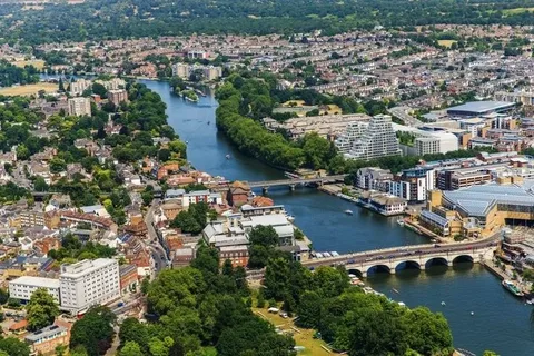 Upon Thames